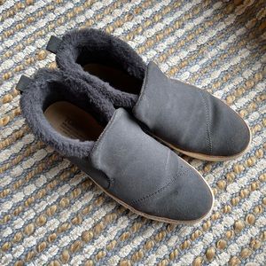 TOMs Paxton Slip-On Sneaker Suede/ Faux Fur boot size Womens 8